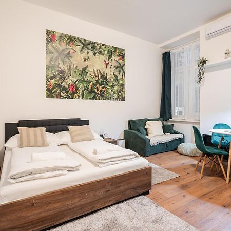 D68 - Downtown Cozy Suite - Best Location By Bqa Budapest Exterior foto